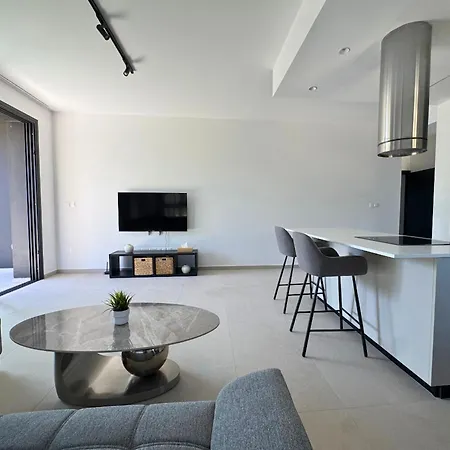 Апарт-отель Hypnos Park View 3*