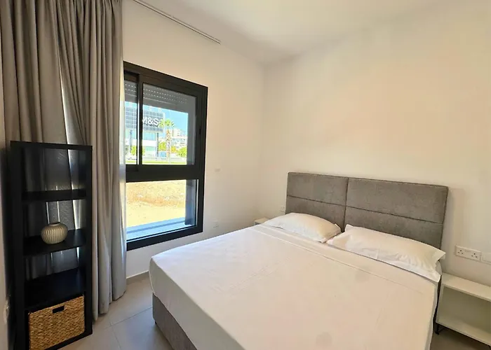 Апарт-отель Hypnos Park View 3*